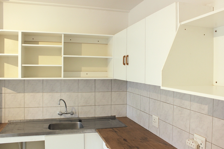 To Let 1 Bedroom Property for Rent in Old Place Western Cape